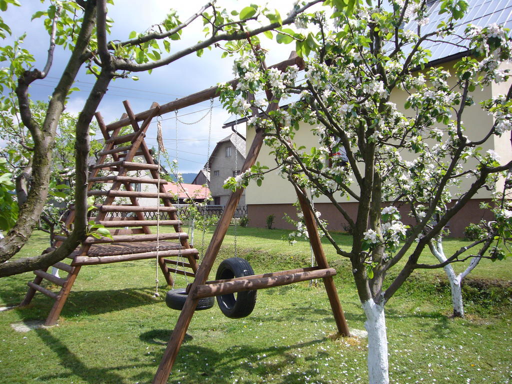 Penzion U Peta Hrustin Exterior photo